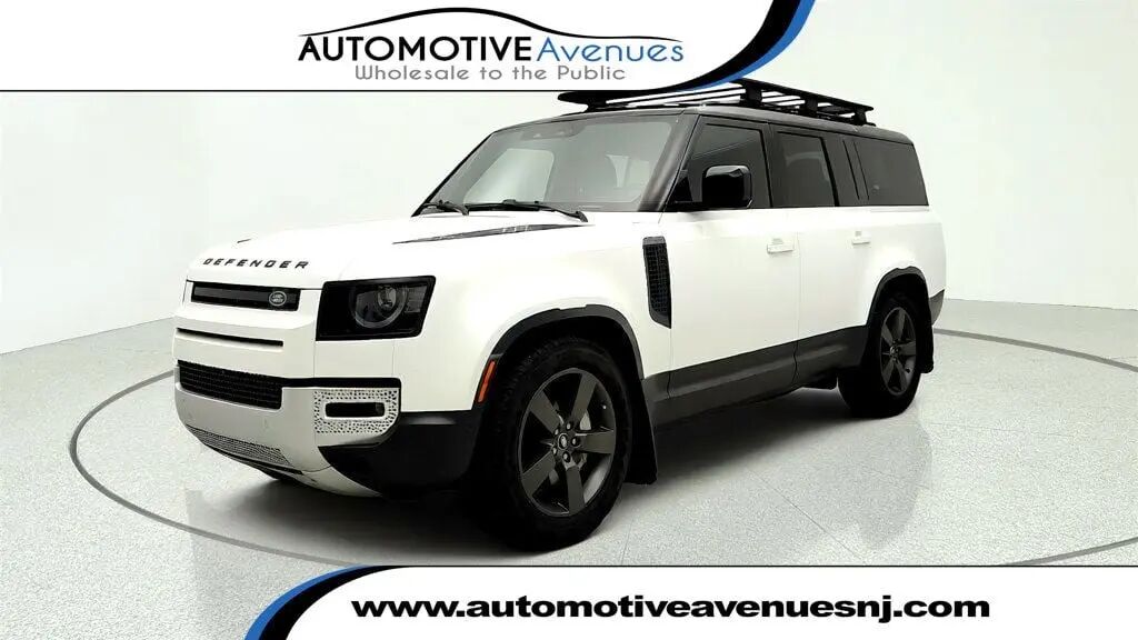 2024 Land Rover Defender 130 P400 S — photo 1 of 13