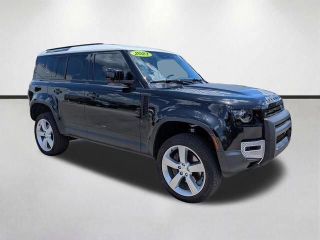 2023 Land Rover Defender 110 SE