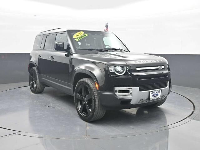 2023 Land Rover Defender 110 SE