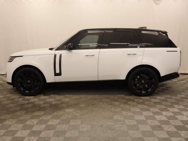 2024 Land Rover Range Rover P530 SE