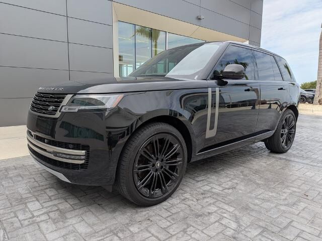 2025 Land Rover Range Rover P400 SE