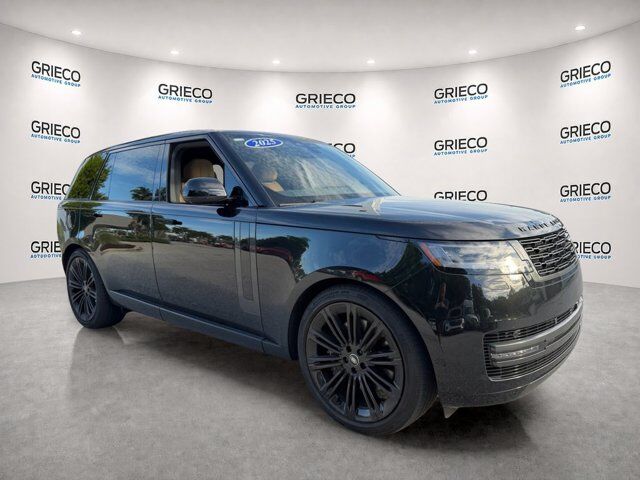 2025 Land Rover Range Rover SE