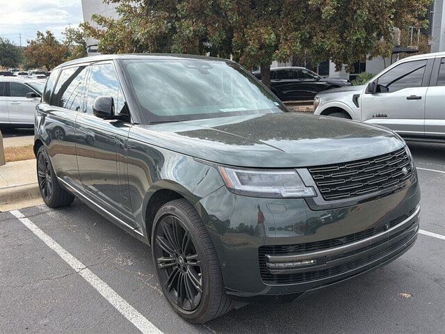 2025 Land Rover Range Rover P530 SE LWB