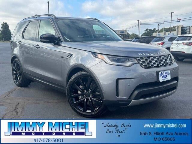 2024 Land Rover Discovery P300 S