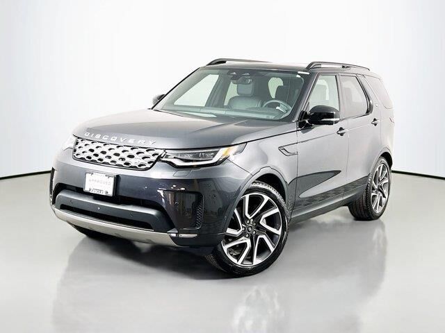 2025 Land Rover Discovery P300 S