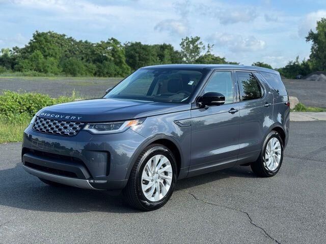 2025 Land Rover Discovery P300 S
