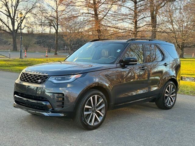 2024 Land Rover Discovery P360 Dynamic SE