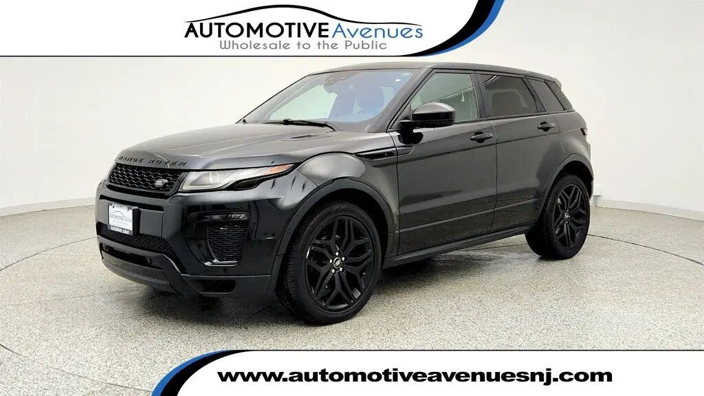2019 Land Rover Range Rover Evoque HSE Dynamic — photo 1 of 13