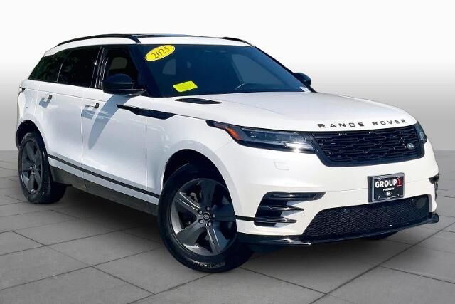 2025 Land Rover Range Rover Velar P250 Dynamic SE