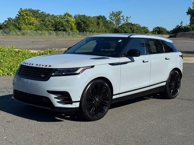 2024 Land Rover Range Rover Velar P250 Dynamic SE