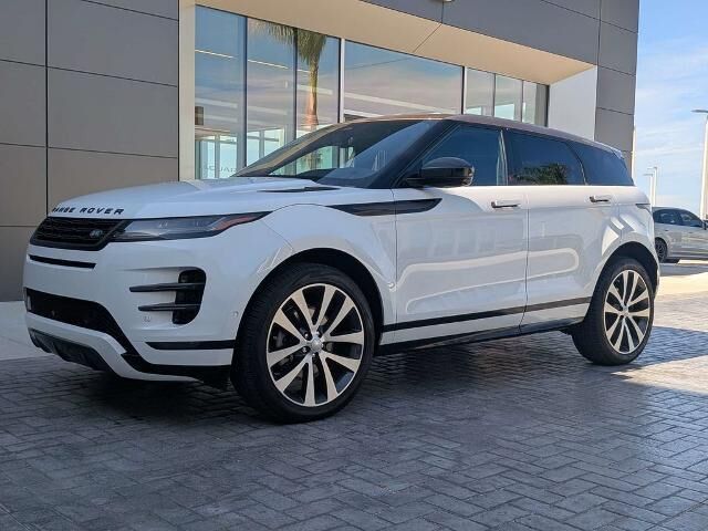 2026 Land Rover Range Rover Evoque P250 Dynamic SE