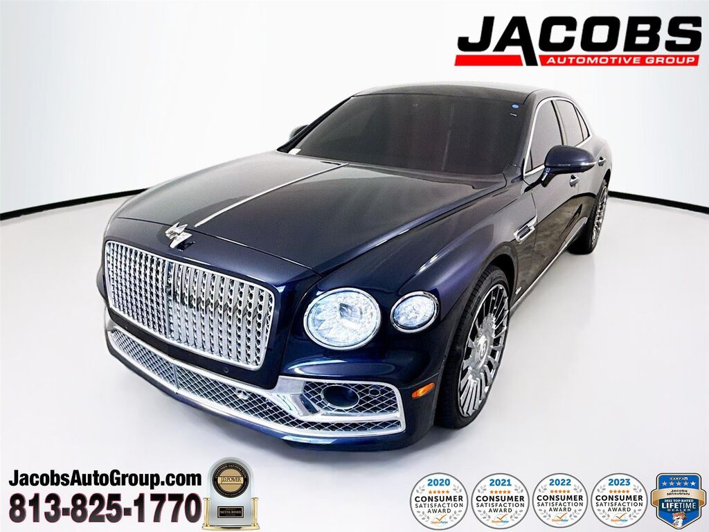 2022 Bentley Flying Spur W12 — photo 1 of 10