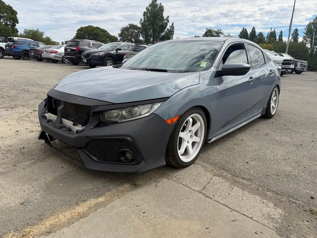 2017 Honda Civic Sport — photo 1 of 12