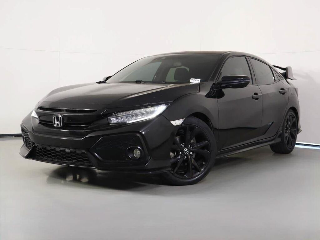 2018 Honda Civic Sport Touring — photo 1 of 7