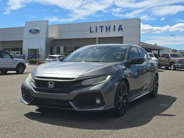 2019 Honda Civic Sport Touring — photo 1 of 13