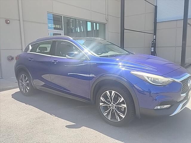2018 INFINITI QX30 Premium