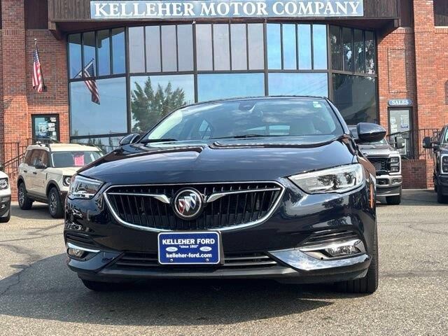 2019 Buick Regal Sportback Essence