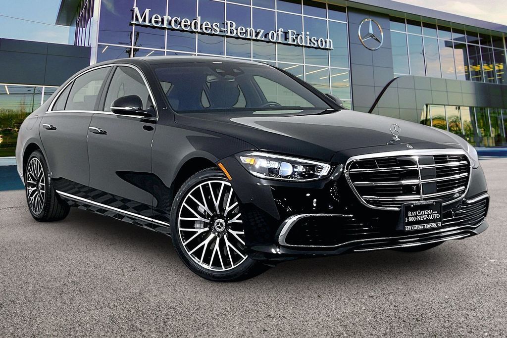 2025 Mercedes-Benz S-Class S 500 — photo 1 of 13