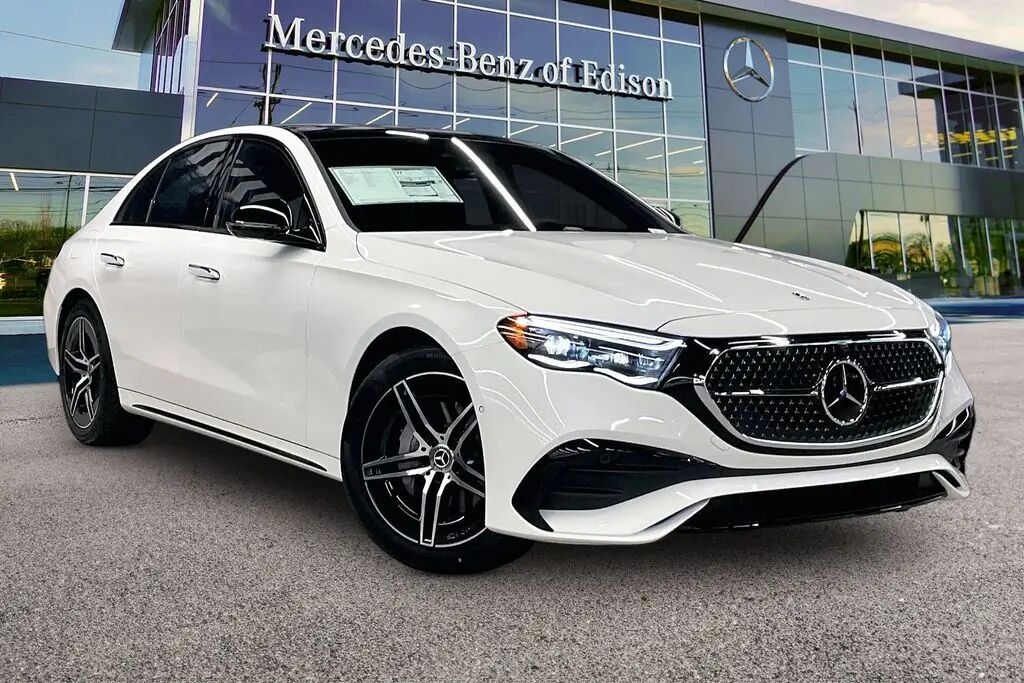 2026 Mercedes-Benz E-Class E 350 4MATIC — photo 1 of 12