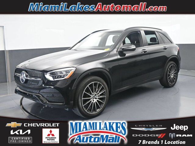 2021 Mercedes-Benz GLC GLC 300 — photo 1 of 13