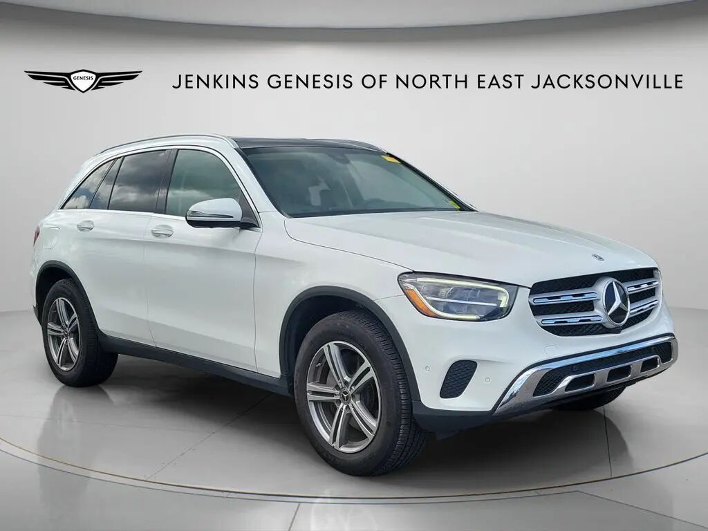 2021 Mercedes-Benz GLC GLC 300 — photo 1 of 13