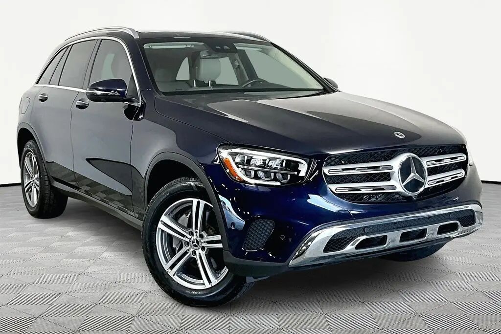 2022 Mercedes-Benz GLC GLC 300 — photo 1 of 13