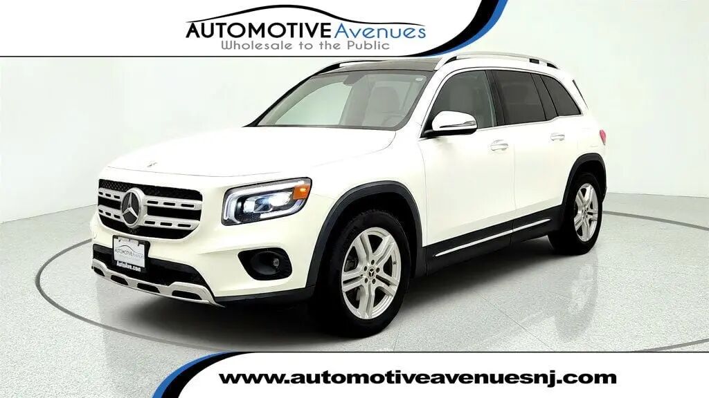 2023 Mercedes-Benz GLB GLB 250 4MATIC — photo 1 of 13