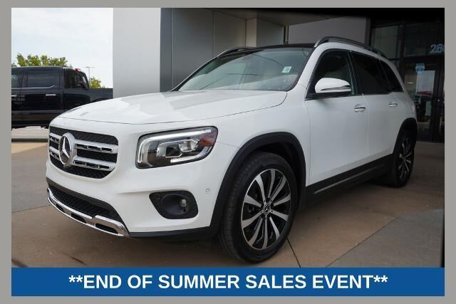 2023 Mercedes-Benz GLB GLB 250 4MATIC — photo 1 of 13