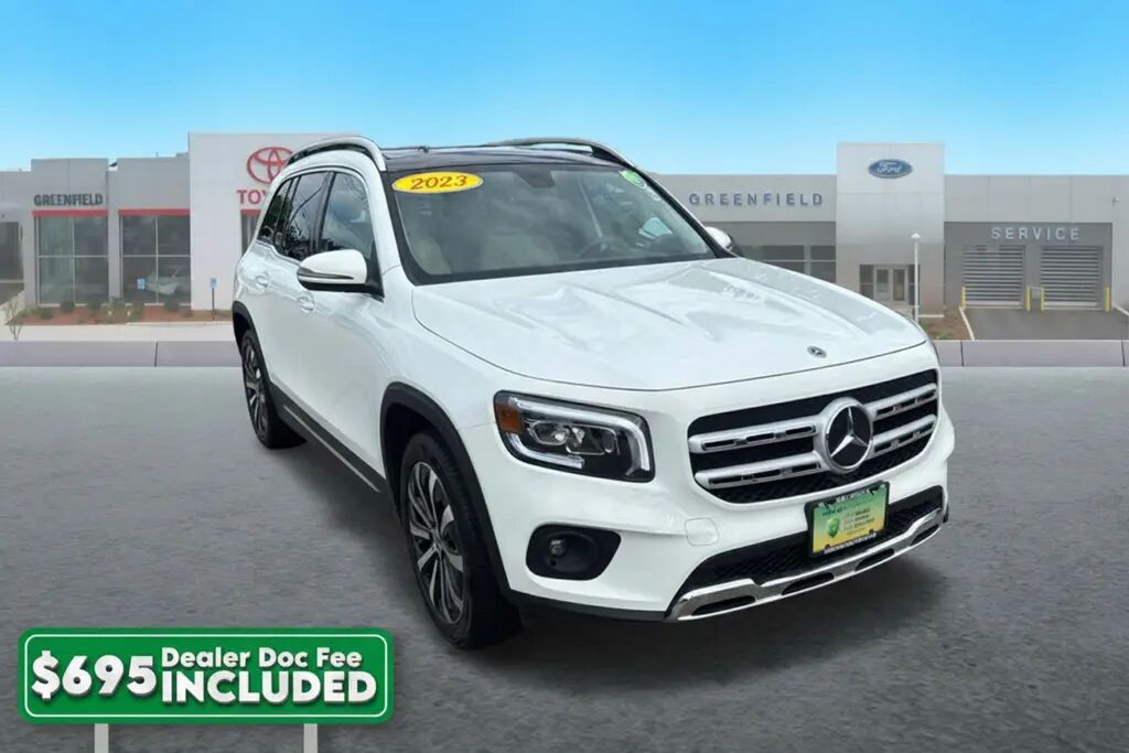 2023 Mercedes-Benz GLB GLB 250 4MATIC — photo 1 of 13