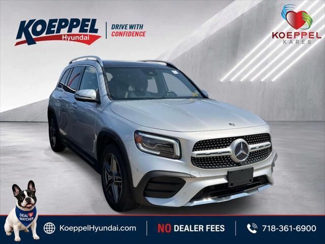 2023 Mercedes-Benz GLB GLB 250 4MATIC — photo 1 of 13