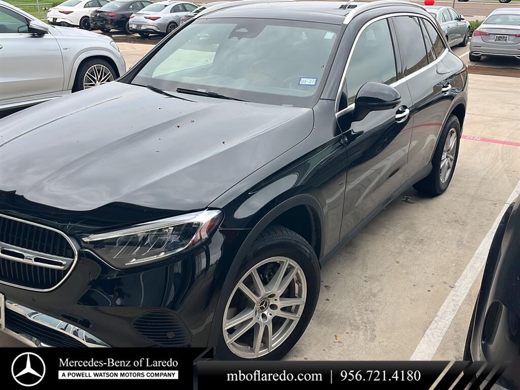 2023 Mercedes-Benz GLC GLC 300 — photo 1 of 13