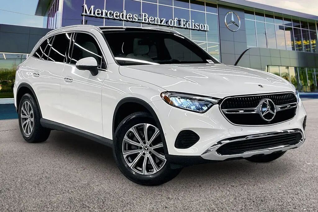 2024 Mercedes-Benz GLC GLC 300 4MATIC — photo 1 of 13