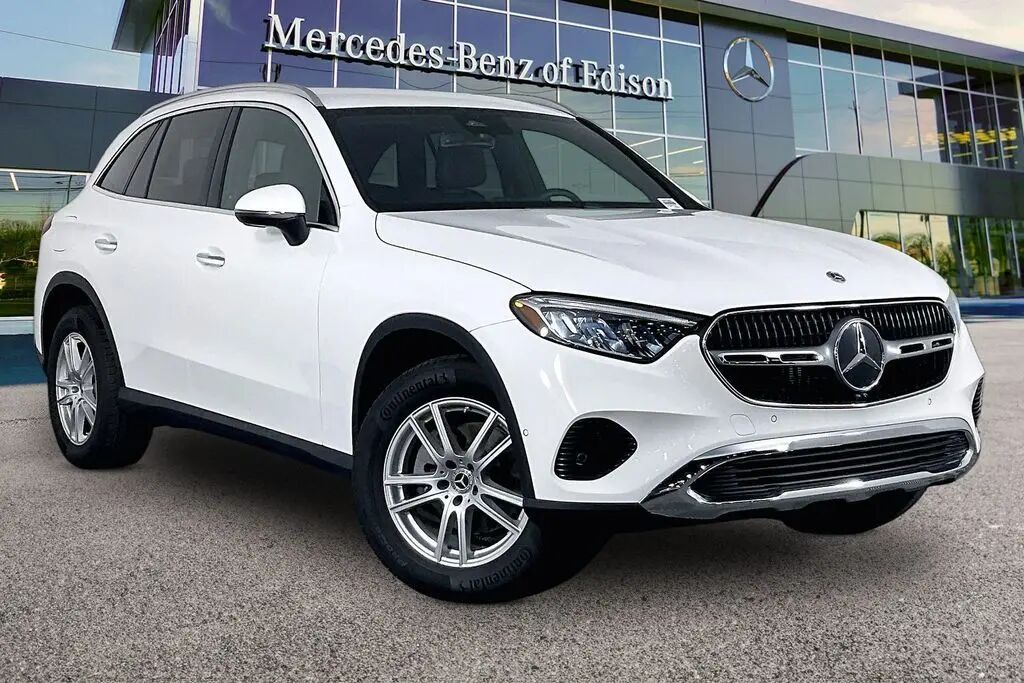 2025 Mercedes-Benz GLC GLC 300 4MATIC — photo 1 of 13