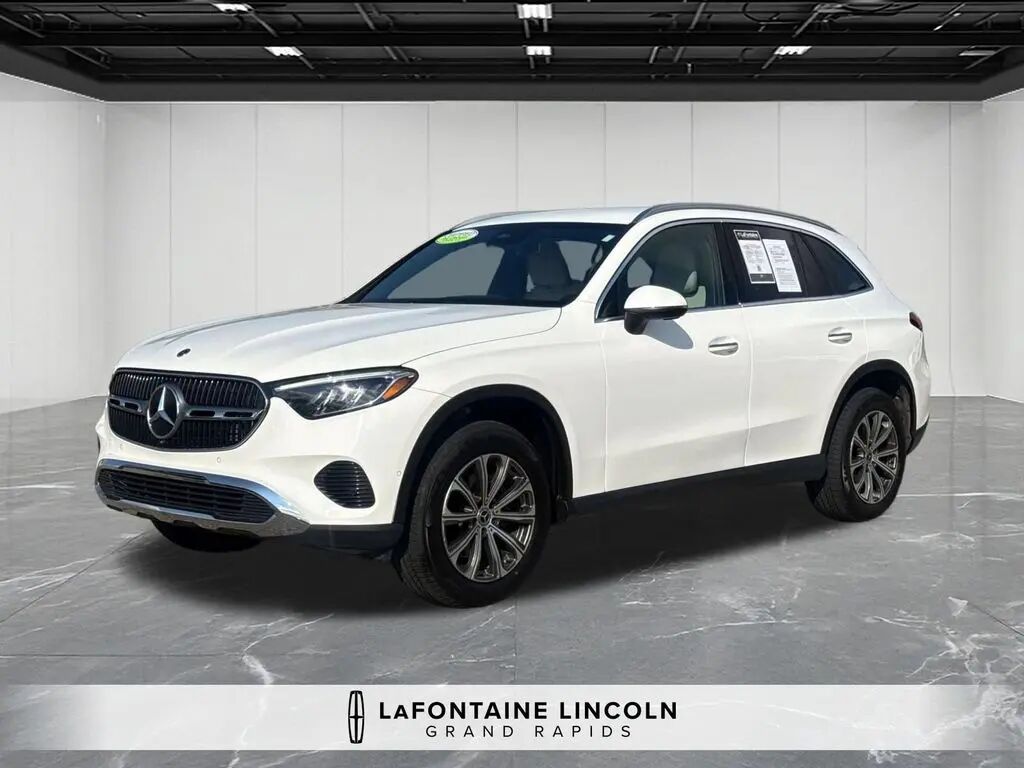 2024 Mercedes-Benz GLC GLC 300 4MATIC — photo 1 of 40