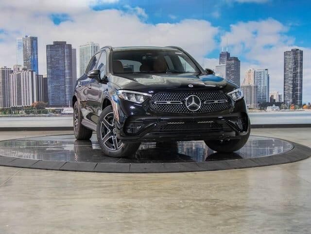 2027 Mercedes-Benz GLC GLC 300 4MATIC — photo 1 of 13