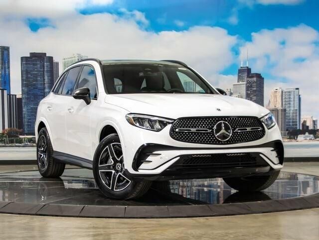 2026 Mercedes-Benz GLC GLC 300 4MATIC — photo 1 of 13