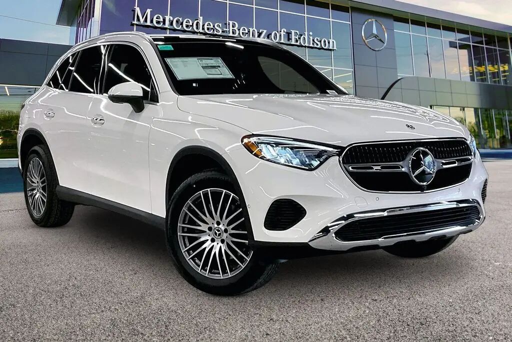 2026 Mercedes-Benz GLC GLC 300 4MATIC — photo 1 of 13