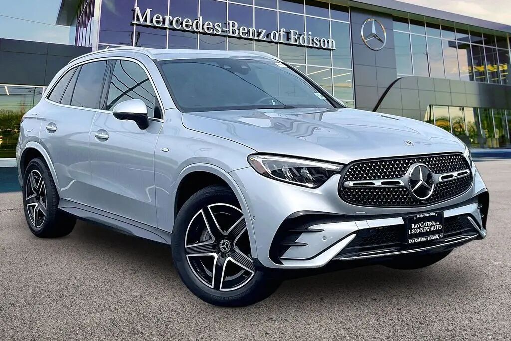 2025 Mercedes-Benz GLC GLC 350e 4MATIC — photo 1 of 13