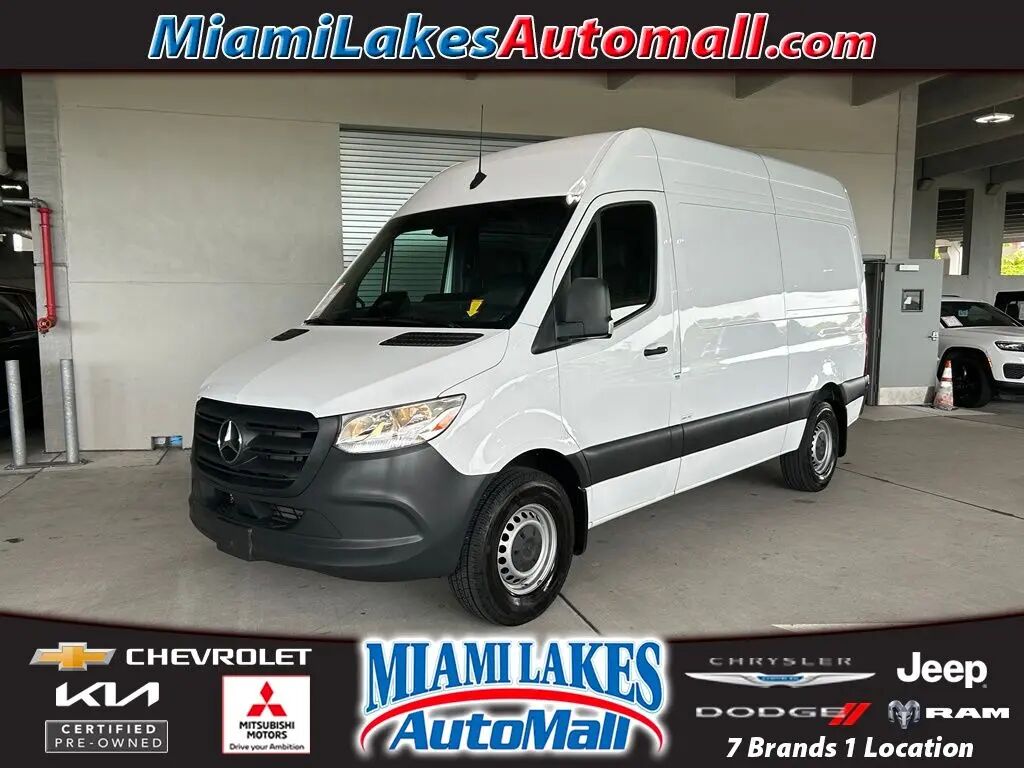 2025 Mercedes-Benz Sprinter 2500 — photo 1 of 13