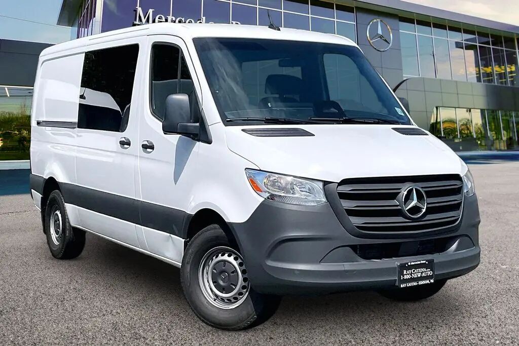 2026 Mercedes-Benz Sprinter 2500 — photo 1 of 13