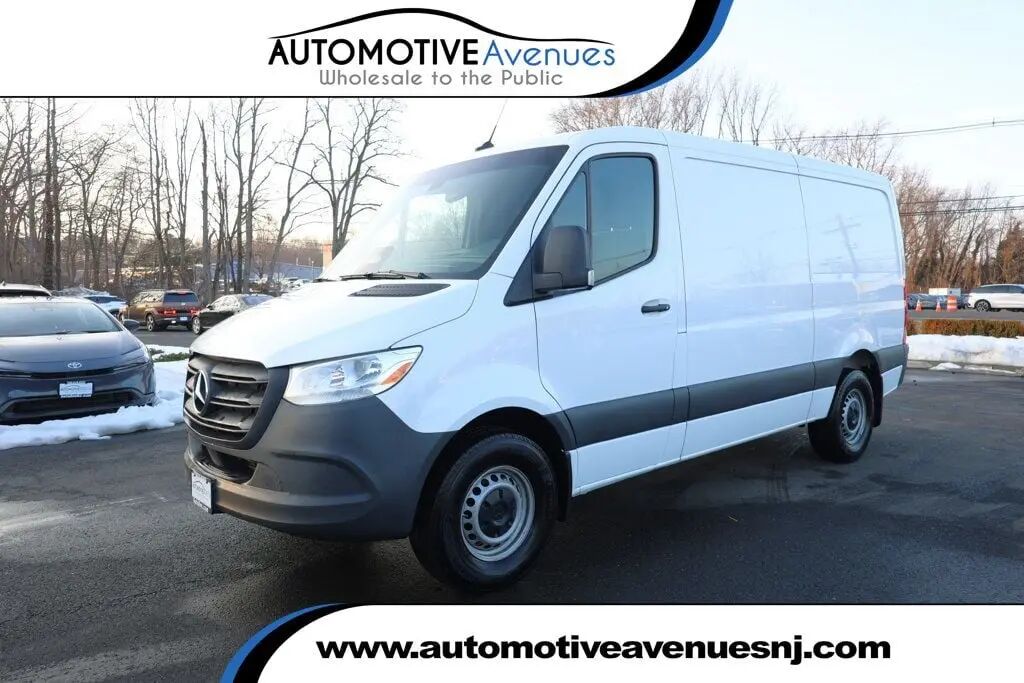2025 Mercedes-Benz Sprinter 2500 — photo 1 of 13
