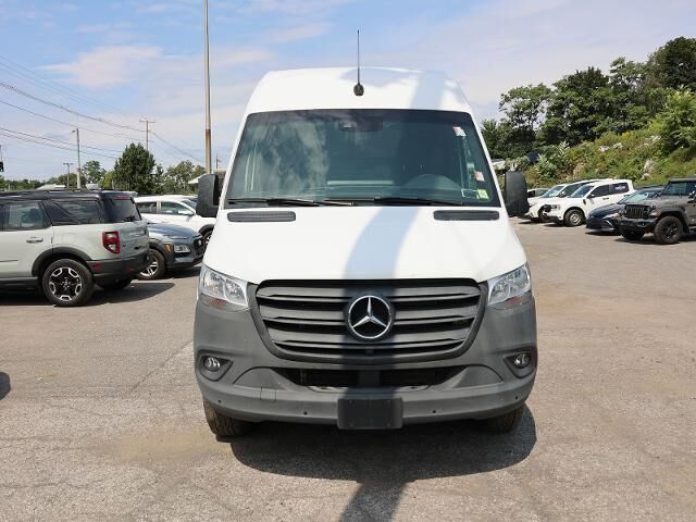 2023 Mercedes-Benz Sprinter 2500 — photo 1 of 8