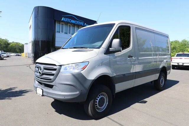 2024 Mercedes-Benz Sprinter 2500