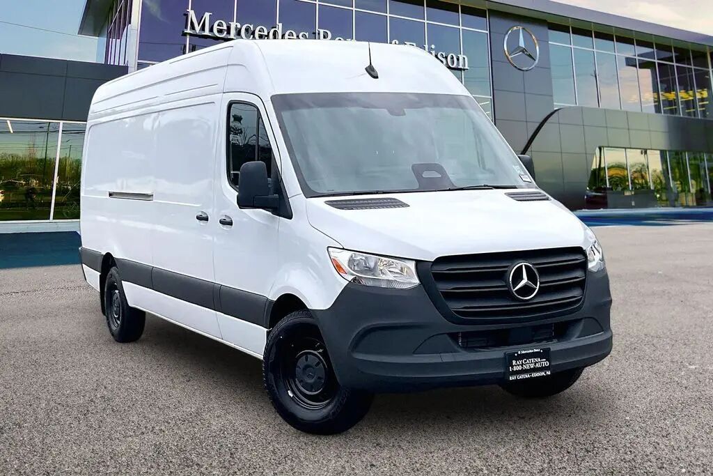 2026 Mercedes-Benz Sprinter 2500 — photo 1 of 13