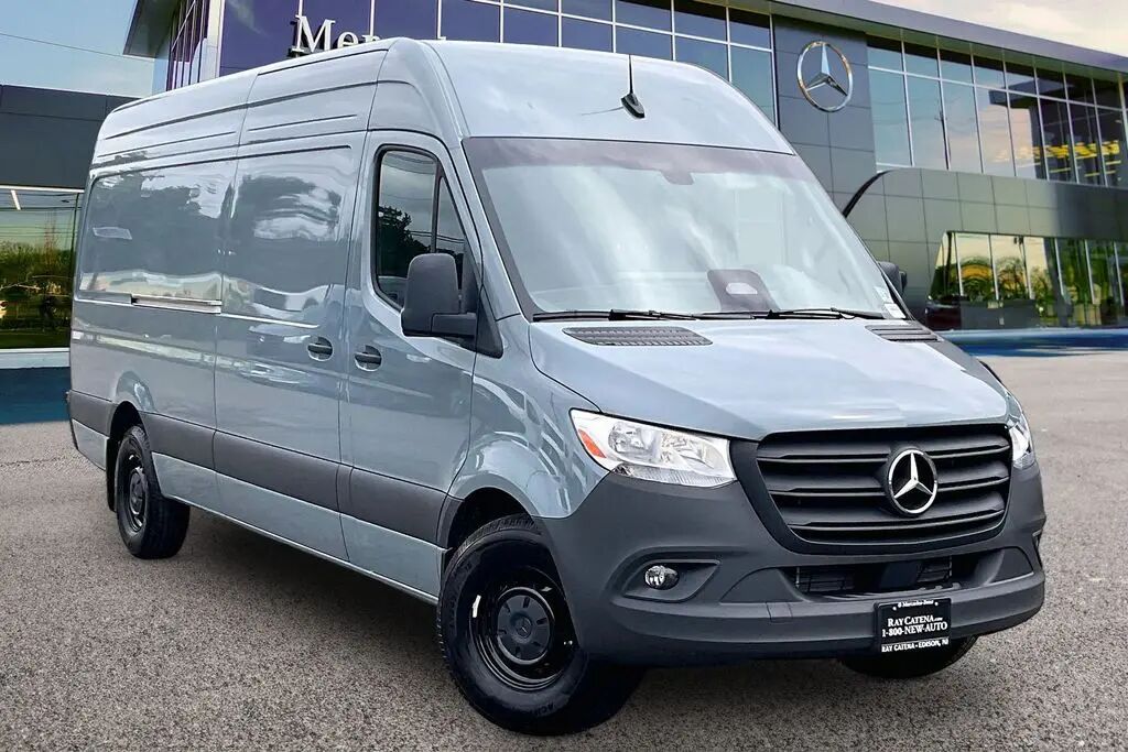 2026 Mercedes-Benz Sprinter 2500 — photo 1 of 13