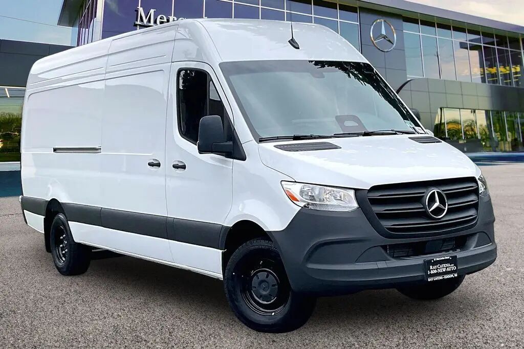 2026 Mercedes-Benz Sprinter 3500 — photo 1 of 13