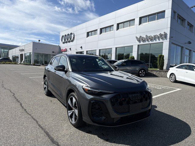 2025 Audi SQ5 PREMIUM PLUS