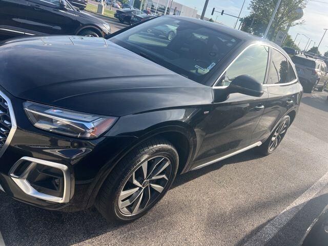 2022 Audi Q5 Sportback quattro S line Premium 45 TFSI — photo 1 of 13