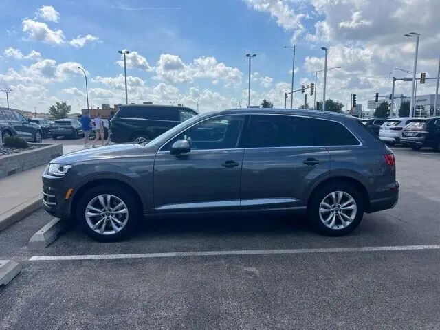 2019 Audi Q7 quattro SE Premium 55 TFSI