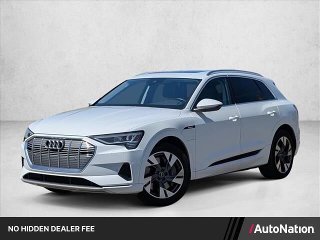2023 Audi e-tron quattro Premium